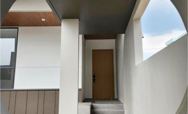 Dijual Rumah Baru Bagus & Siap Huni Setraduta Bandung