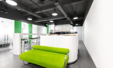 Regus - Benoa Square Bali (Kantor Pribadi 2 orang)