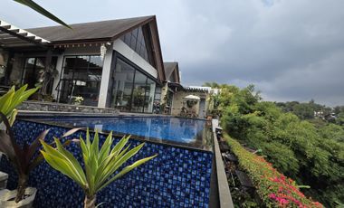 Villa Mewah di Citra Green Dago Dengan View Lembah, Bandung