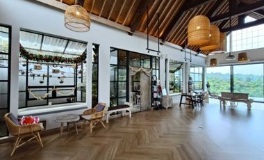 Villa Mewah di Citra Green Dago Dengan View Lembah, Bandung