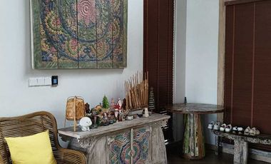 Villa Mewah di Citra Green Dago Dengan View Lembah, Bandung