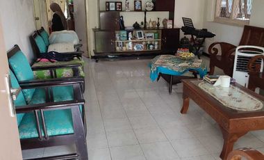 Di Jual Rumah Induk Dan Kos di Pusat Kota Blitar Dekat Kebon Rojo
