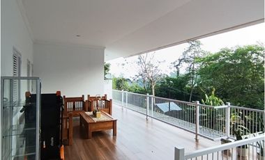 Jual Rumah Nyaman Komplek Dago Giri