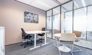 Regus - Kensington Tower (Coworking)