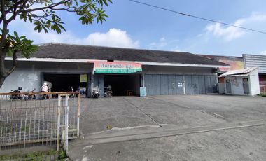 Ruang Usaha 1km dr Adisucipto Pinggir Jalan Utama