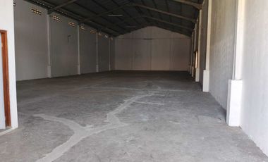 Gudang Strategis di Jalan Utama Solo – Purwodadi, Sekip, Solo