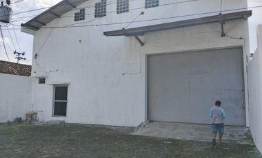 Gudang Strategis di Jalan Utama Solo – Purwodadi, Sekip, Solo