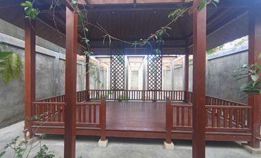 DiJual Rumah Mewah Di Blitar Plus Furniture,Kandang Kambing dan Lahan