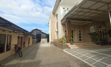 DiJual Rumah Mewah Di Blitar Plus Furniture,Kandang Kambing dan Lahan