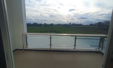 DiJual Rumah Mewah Di Blitar Plus Furniture,Kandang Kambing dan Lahan