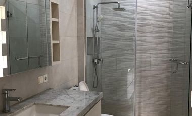 Disewa Rumah Furnished Elegan Mewah Fountainbleau Golf Residence Bsd