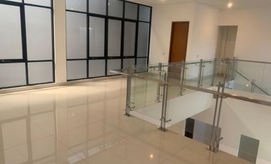 Rumah sewa siap huni Cipaganti Permai dekat Hegarmanah Setiabudi bawah