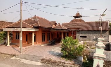 Rumah sragen luas dijual cepat BU