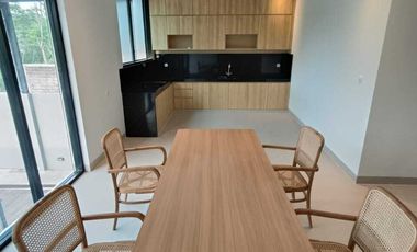 JUAL VILLA MODERN DALAM KOMPLEKS DI NUSA DUA