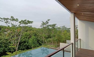 JUAL VILLA MODERN DALAM KOMPLEKS DI NUSA DUA