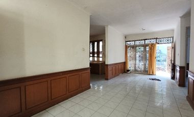 Dijual rumah kokoh lt187/90 hrg1,1m di Cisaranten Arcamanik