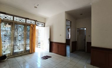 Dijual rumah kokoh lt187/90 hrg1,1m di Cisaranten Arcamanik