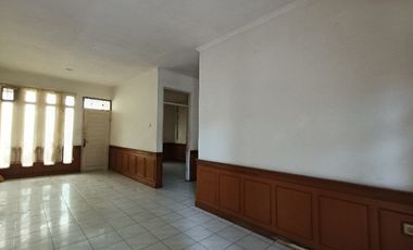 Dijual rumah kokoh lt187/90 hrg1,1m di Cisaranten Arcamanik