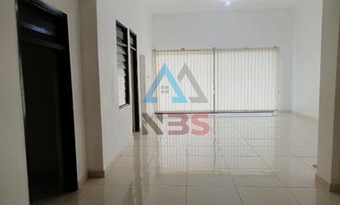 Dijual rumah 2 lantai Baru direnovasi Di monang maning Denpasar barat
