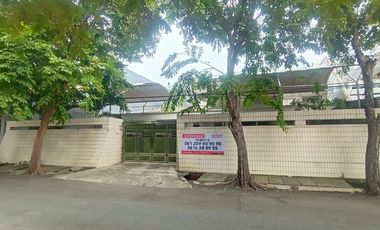 Rumah disewakan di RW 04, Embong Kaliasin, Genteng, Surabaya, Jawa Timur