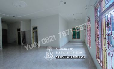 Rumah Besar Jendral Sudirman, KM 4, belakang Universitas IGM Palembang