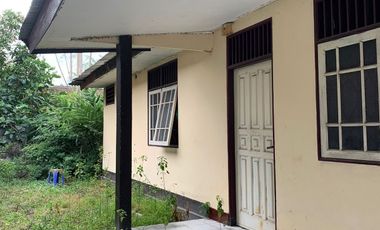 Rumah di Moncok dekat jl udayana Mataram