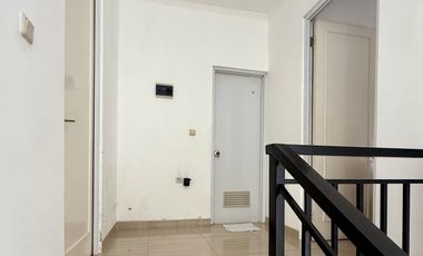 Jual Rumah Bagus 8x20 m2 di Duta Garden Tangerang