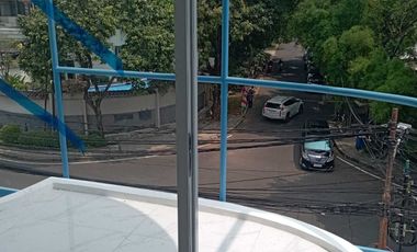 DISEWAKAN RUMAH BARU LAYOUT KANTOR DI SINABUNG KEBAYORAN BARU JAKARTA