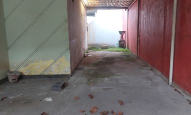 Rumah di kompleks pagutan permai kota Mataram