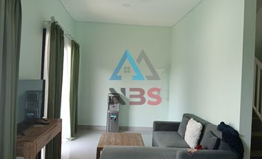 DIJUAL VILLA LANTAI 2 FULL FURNITUR JL DANAU TEMPE SANUR DENPASAR