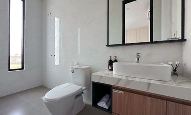 DIJUAL RUMAH MEWAH DIMAKASSAR DEKAT KAMPUS UIT