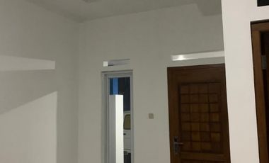 Rumah baru di sewa kontrakan 2 lantai di Tarogong Garut