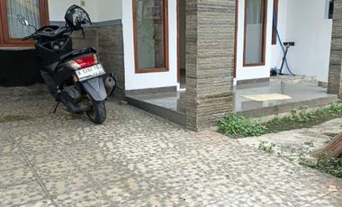 disewakan rumah gress rawamangun cipinang siap huni