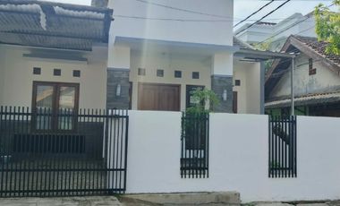 disewakan rumah gress rawamangun cipinang siap huni