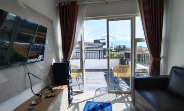 Rumah villa disewakan 6 kamar tidur 3 lantai