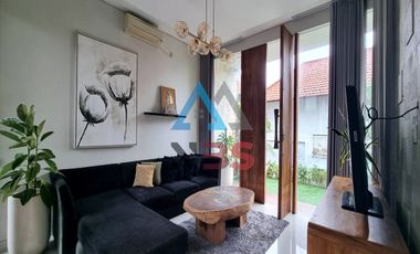 DIJUAL VILLA SANUR PEMANDANGAN SAWAH 10 MENIT KE PANTAI SANUR