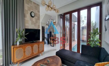 DIJUAL VILLA SANUR PEMANDANGAN SAWAH 10 MENIT KE PANTAI SANUR