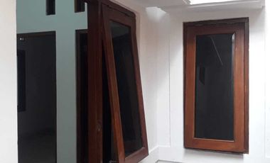 Rumah Mungil di Pusat Kampus Swasta Seturan