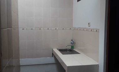 Rumah Mungil di Pusat Kampus Swasta Seturan