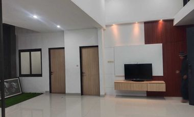 Dijual Rumah bagus semi furnish di KBP