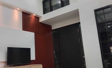 Dijual Rumah bagus semi furnish di KBP
