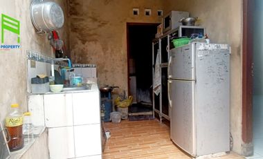 Rumah dekat jalan raya di mojosongo boyolali