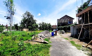 Rumah dekat jalan raya di mojosongo boyolali