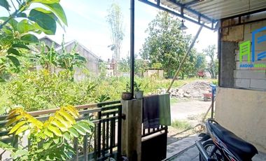 Rumah dekat jalan raya di mojosongo boyolali