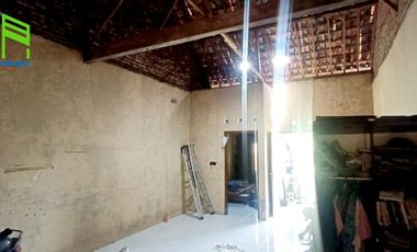 Rumah dekat jalan raya di mojosongo boyolali