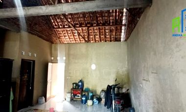 Rumah dekat jalan raya di mojosongo boyolali