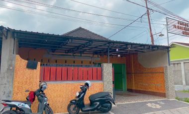 Rumah di Rembiga belakang Same Hotel