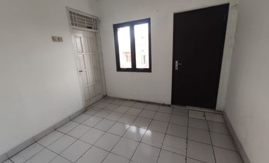 Rumah 3 Lantai Karaba Belakang Tidak Banjir, Dekat Perumnas Telukjambe