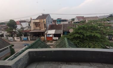 Rumah 3 Lantai Karaba Belakang Tidak Banjir, Dekat Perumnas Telukjambe