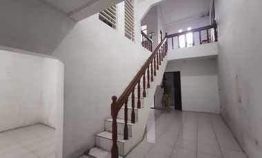 Rumah 3 Lantai Karaba Belakang Tidak Banjir, Dekat Perumnas Telukjambe